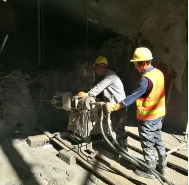 米东水下抗分散灌浆料特点 水下不分散注浆料介绍