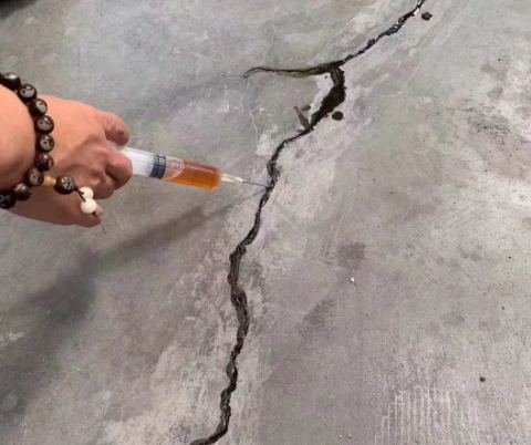 米东混凝土裂缝修补技术详解​